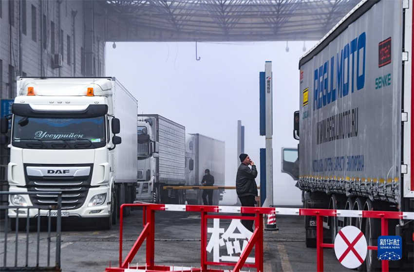 Jilin: cidade fronteiri?a sino-russa registra elevada atividade comercial