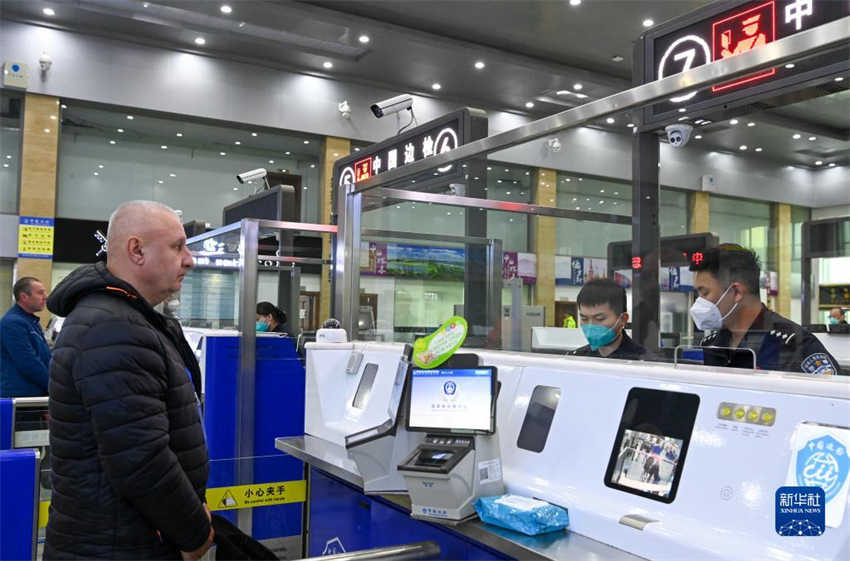 Jilin: cidade fronteiri?a sino-russa registra elevada atividade comercial