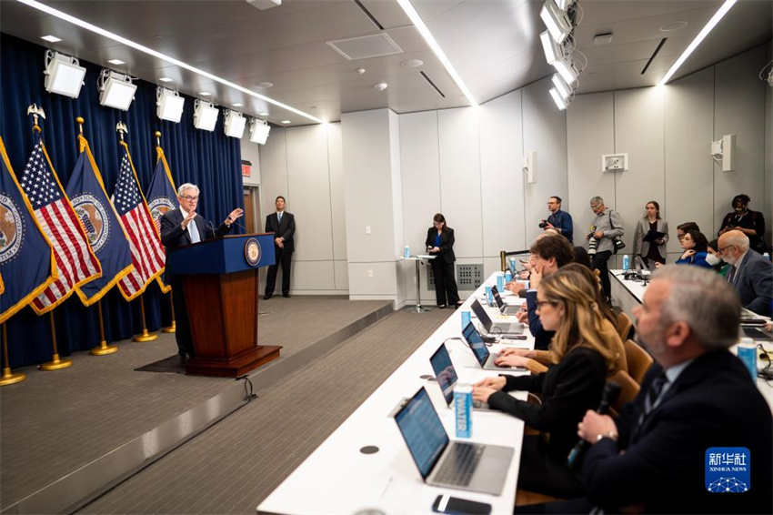 Reserva Federal dos EUA eleva taxas juro em 25 pontos-base