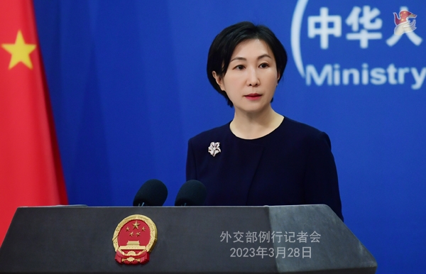 EUA s?o advertidos a pararem de caluniar e reprimir empresas chinesas