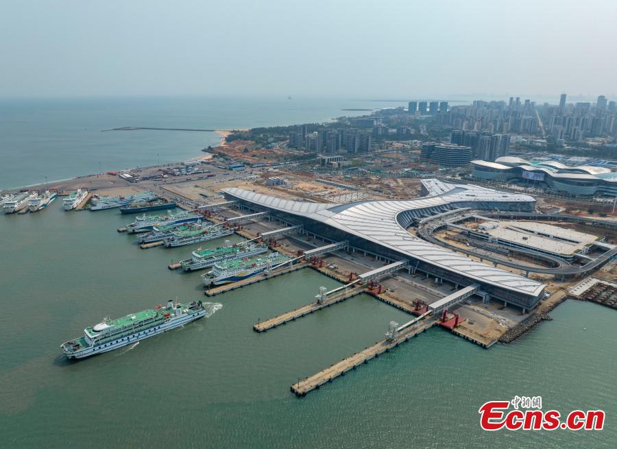Hub do terminal de Xinhai está em constru??o no sul da China