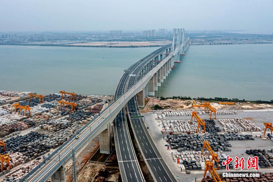 Galeria: trem de alta velocidade Fuzhou-Xiamen-Zhangzhou está em constru??o