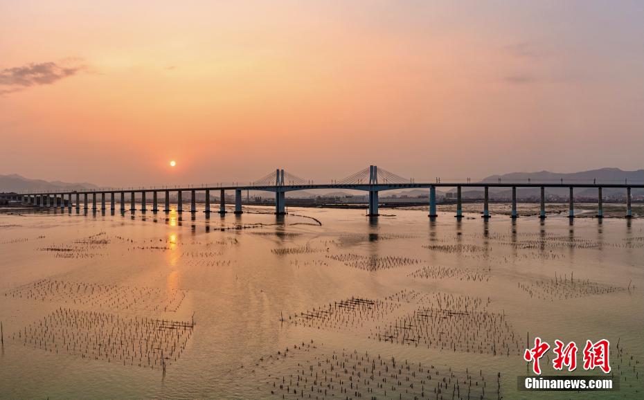 Galeria: trem de alta velocidade Fuzhou-Xiamen-Zhangzhou está em constru??o