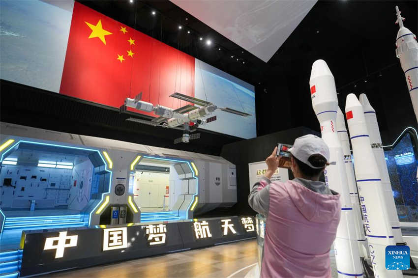 Museu Espacial da China reabre para o público após renova??o