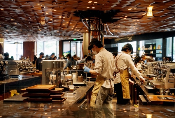 Starbucks relata recupera??o na China com retorno de clientes às lojas