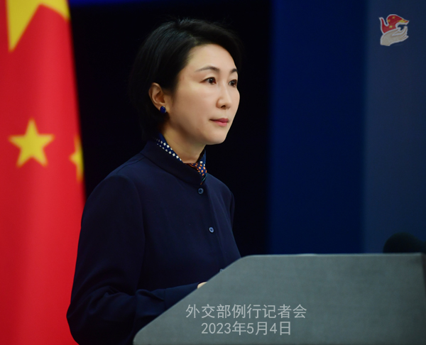 China se op?e à intromiss?o no assunto do Mar do Sul da China com diretrizes de defesa EUA-Filipinas