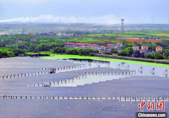 Galeria: esta??o de armazenamento de energia solar no leste da China
