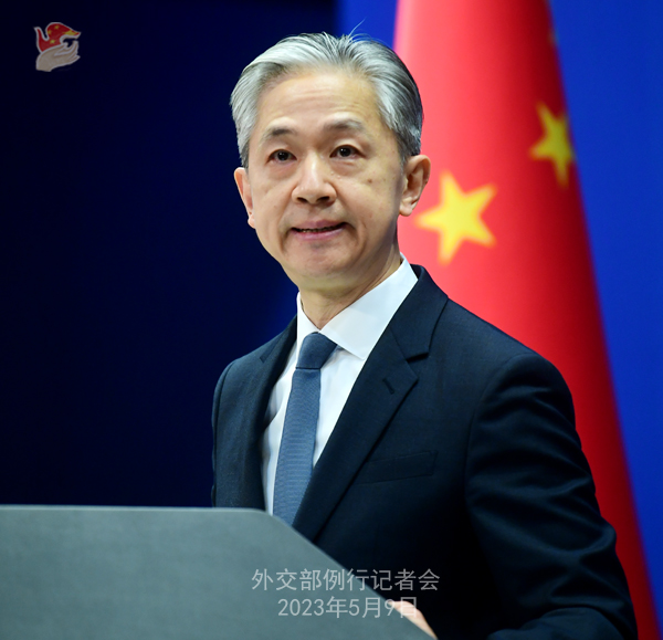 China pede que Canadá pare com a??es equivocadas, diz porta-voz