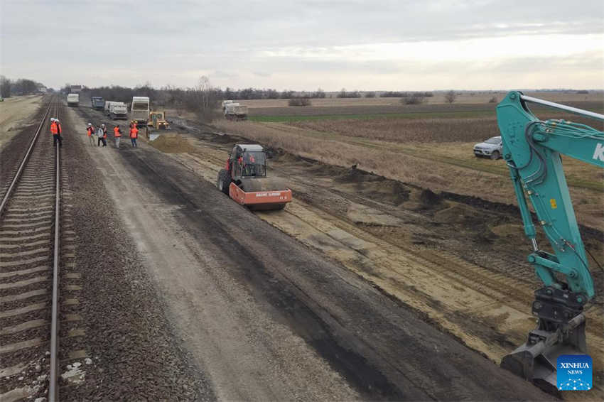 Ferrovia Hungria-Sérvia está em constru??o