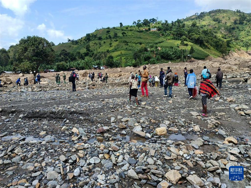 Congo: fortes inunda??es causam pelo menos 438 mortos no leste do país