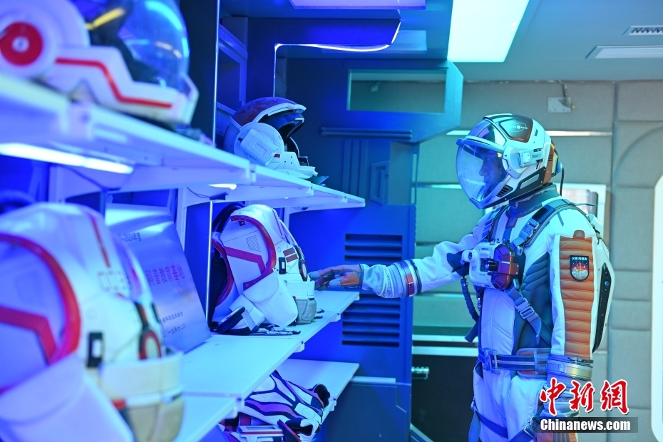 Gansu: noroeste da China realiza treinamento de simula??o de sobrevivência de Marte