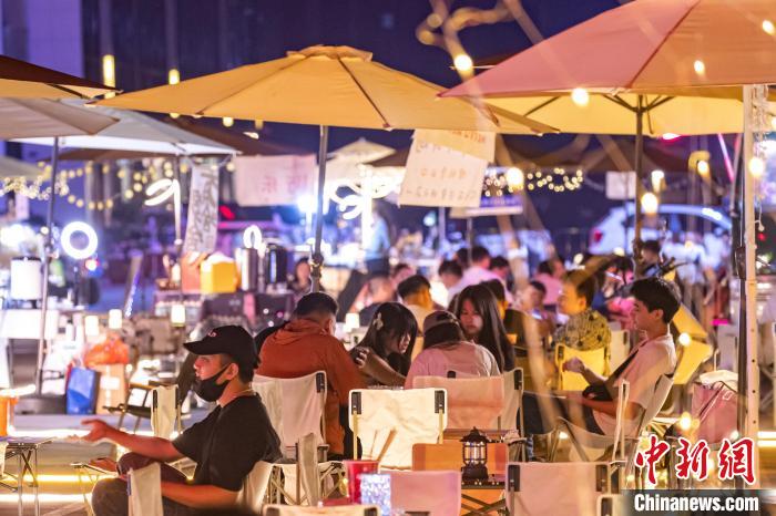Economia noturna de ver?o registra crescimento acentuado no sul da China