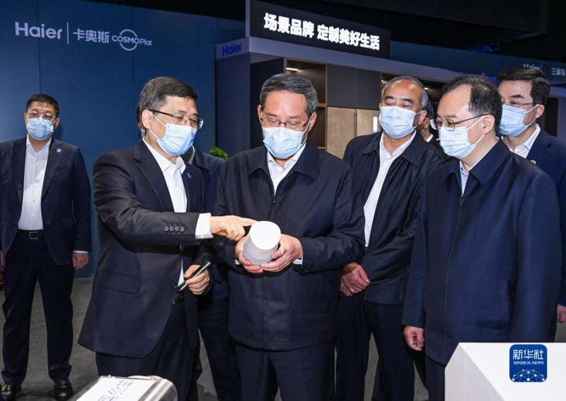 Premiê chinês pede esfor?os para promover economia real e expandir demanda