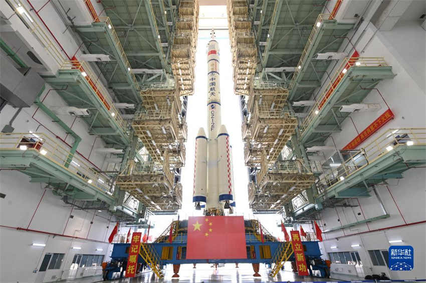 China se prepara para lan?ar nave espacial Shenzhou-16