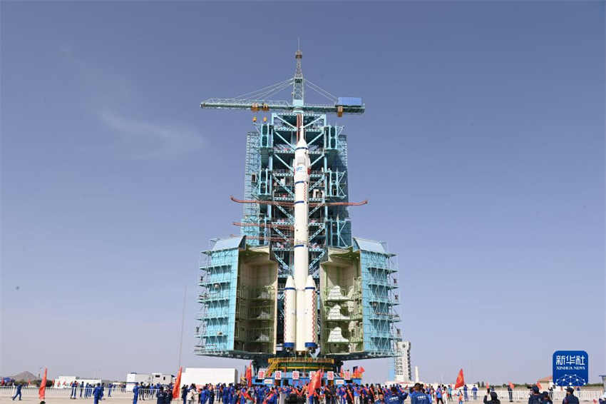 China se prepara para lan?ar nave espacial Shenzhou-16