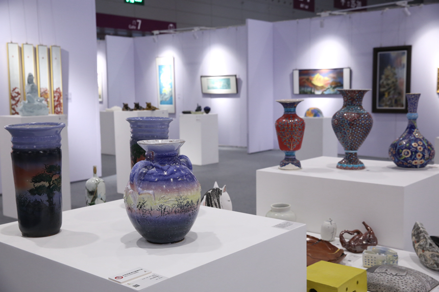 Shenzhen: exposi??o Internacional de Arte Ceramica Contemporanea estreia na ICIF