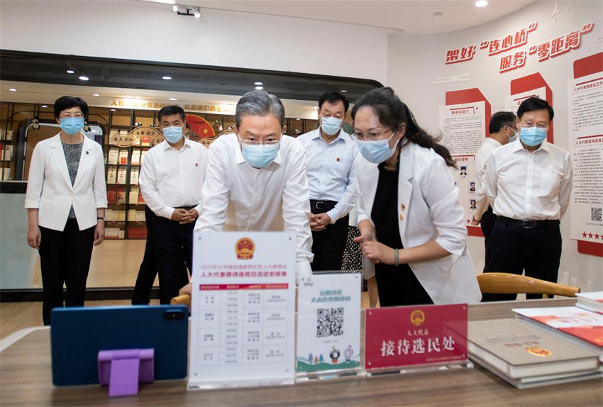 Chefe do Legislativo chinês destaca aplica??o de novas teorias do Partido no trabalho de assembleias populares