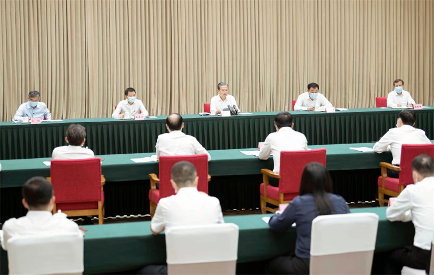 Chefe do Legislativo chinês destaca aplica??o de novas teorias do Partido no trabalho de assembleias populares