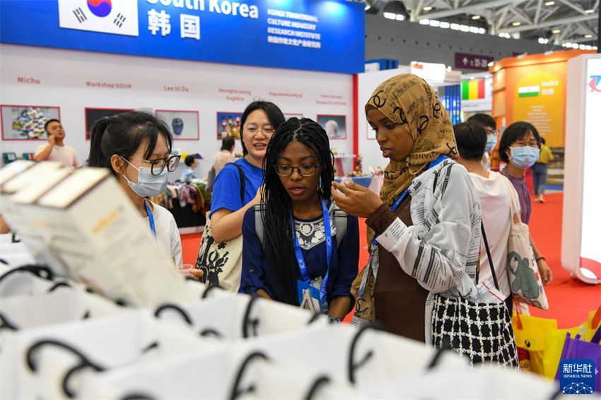 19a Feira Internacional das Indústrias Culturais é encerrada em Shenzhen