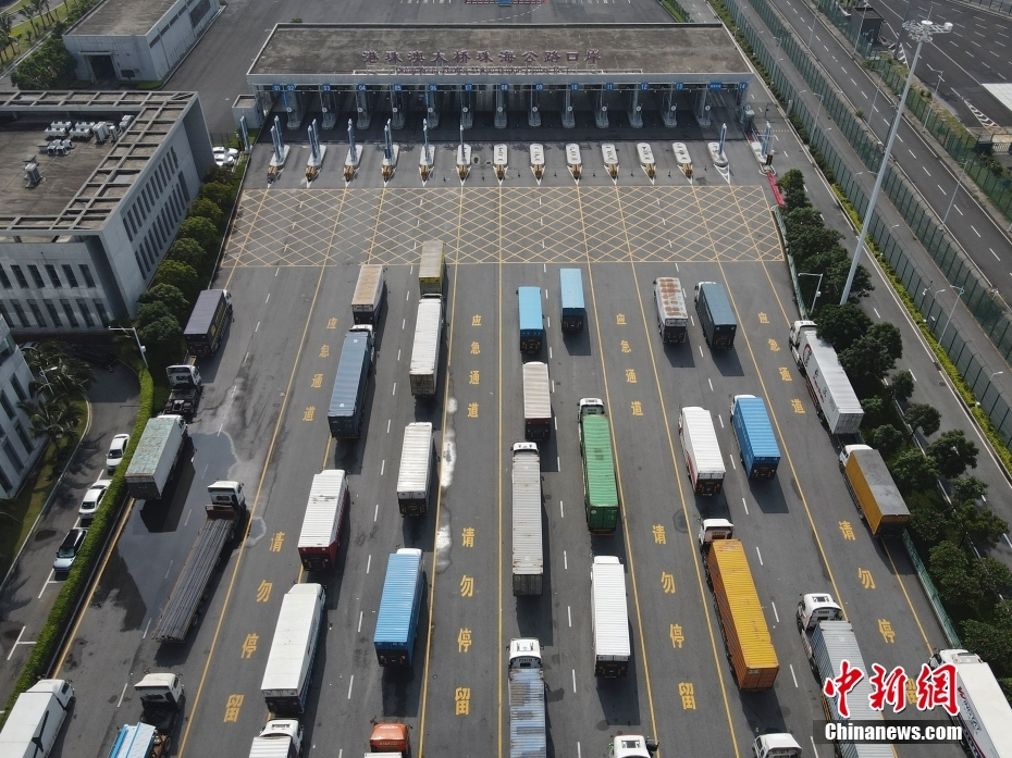 Ponte Hong Kong-Zhuhai-Macau facilita passagem pela alfandega