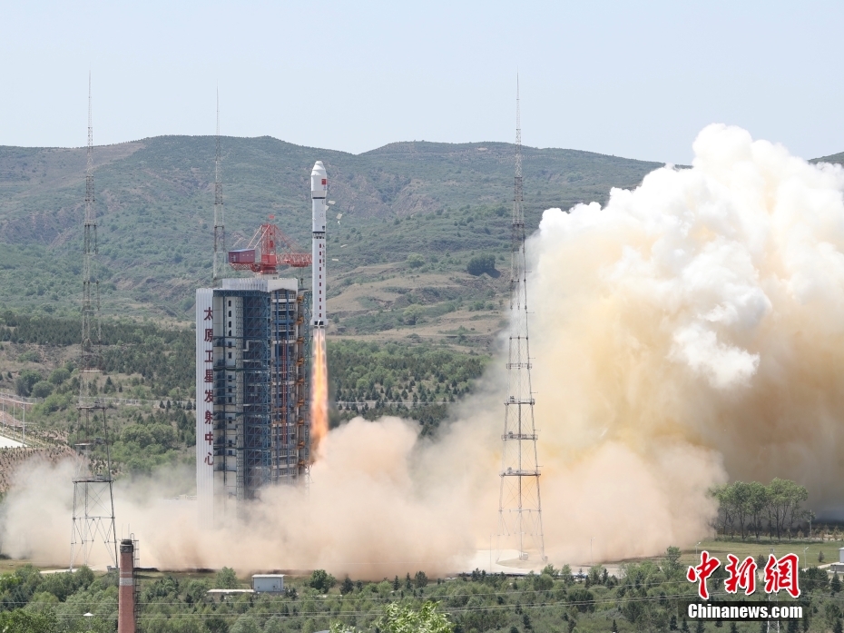China lan?a 41 satélites em um único foguete, batendo recorde