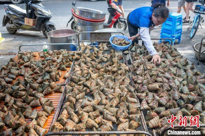 Chengdu: rua repleta de 