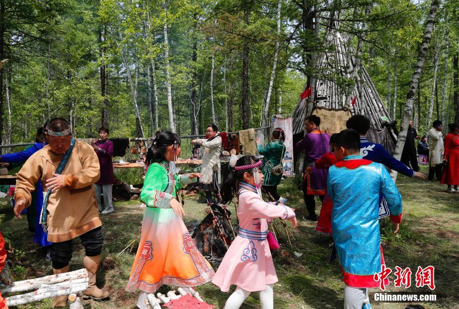 Festival da Fogueira de Oroqen inicia na Mongólia Interior