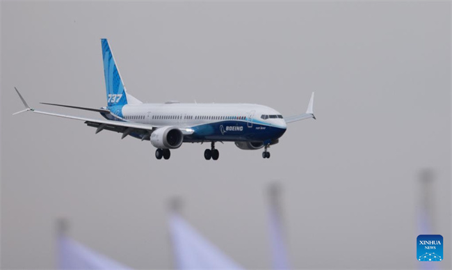 Empresas chinesas apresentam várias novidades no 54o Paris Air Show