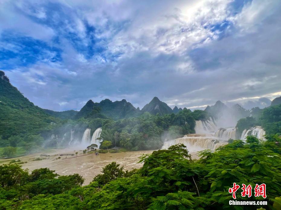 Primeira catarata transnacional da ásia reapresenta aspeto de 