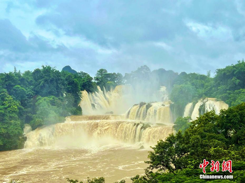 Primeira catarata transnacional da ásia reapresenta aspeto de 