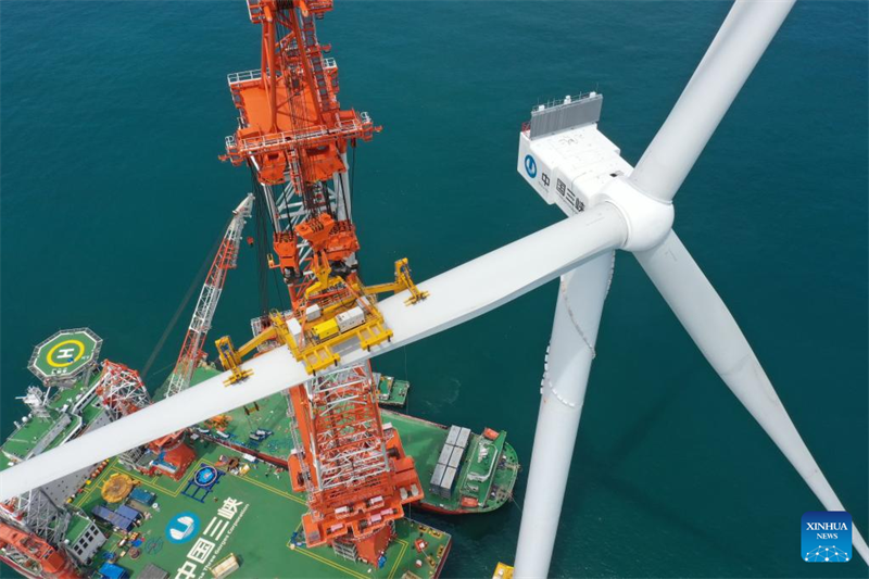 Constru??o da turbina eólica offshore gigante é concluída em Fuzhou