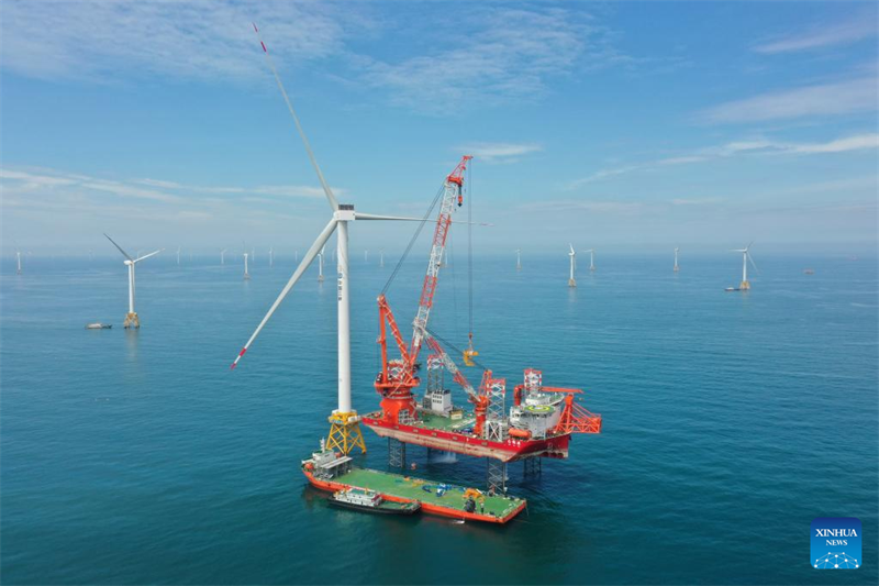 Constru??o da turbina eólica offshore gigante é concluída em Fuzhou