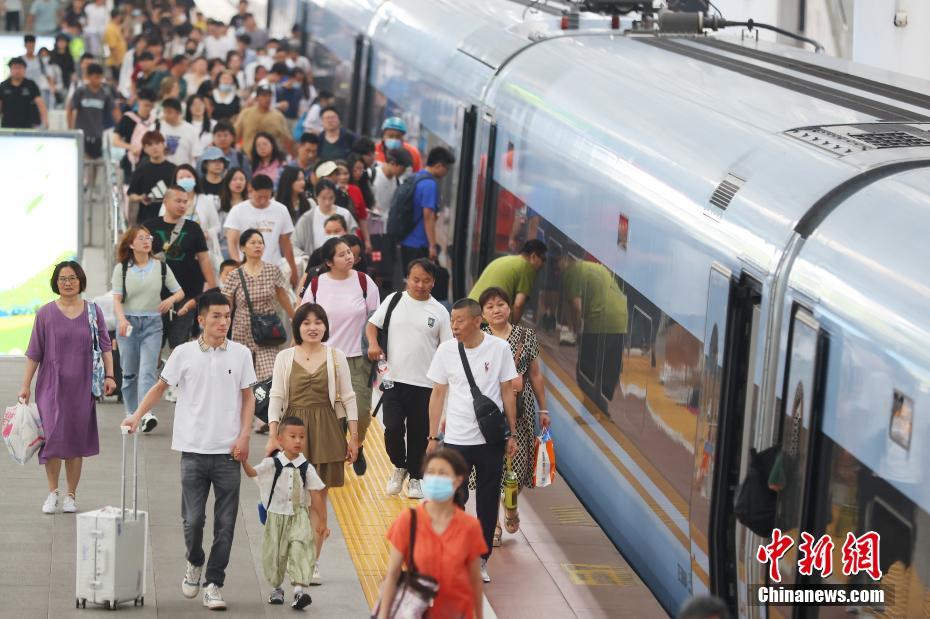 China deverá registrar 760 milh?es de viagens ferroviárias na alta temporada de ver?o