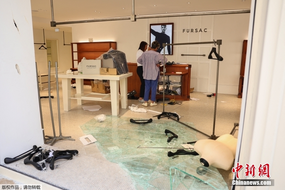 Protestos continuam na Fran?a com lojas saqueadas