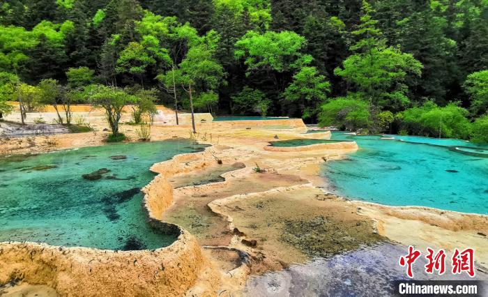 área cênica de Huanglong supera 1 milh?o de visitantes em 2023