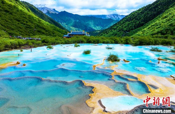 área cênica de Huanglong supera 1 milh?o de visitantes em 2023