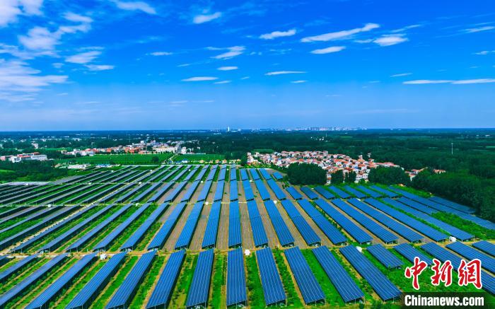 Gera??o de energia fotovoltaica promove revitaliza??o rural em Henan