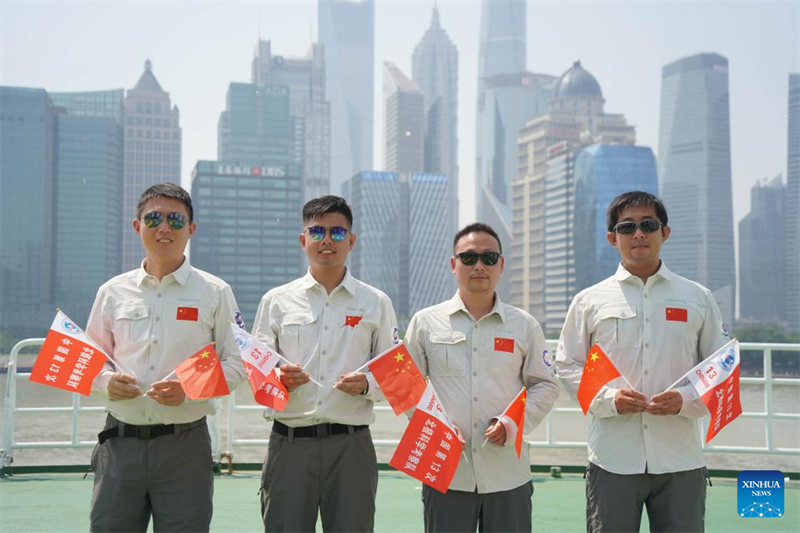 Cientistas chineses embarcam na 13a expedi??o científica ao Oceano ártico