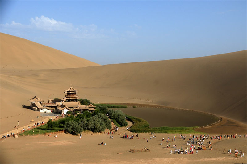Onda de turismo aumenta em Dunhuang durante ver?o