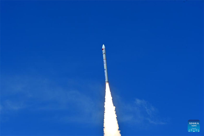 Foguete comercial da China CERES-1 Y6 lan?a dois satélites