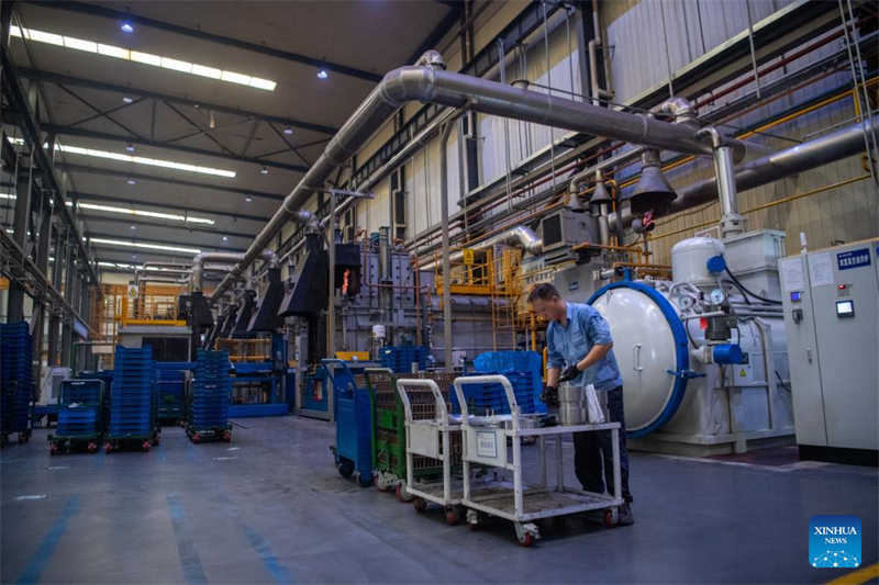 Linhas de produ??o da indústria de veículos de novas energias operam a todo vapor em Chongqing