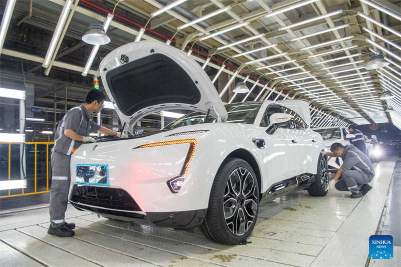 Linhas de produ??o da indústria de veículos de novas energias operam a todo vapor em Chongqing