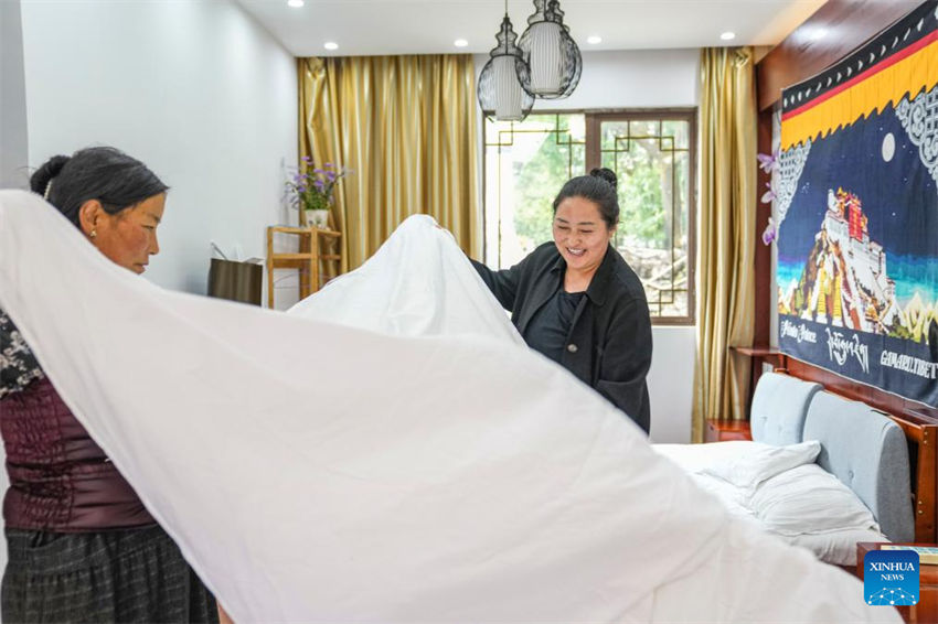 Tibete: vila em Nyingchi aposta no turismo ecológico como fonte de renda