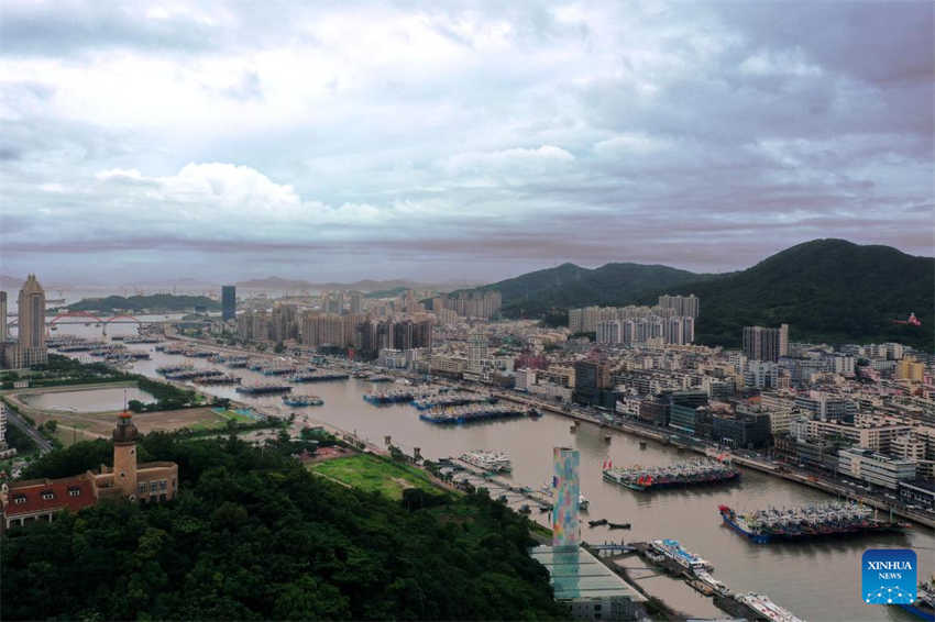 China eleva resposta a tuf?o ao nível mais alto à medida que Doksuri se fortalece