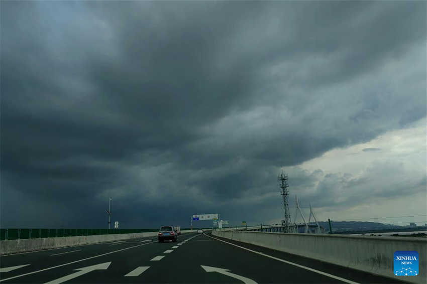 China eleva resposta a tuf?o ao nível mais alto à medida que Doksuri se fortalece