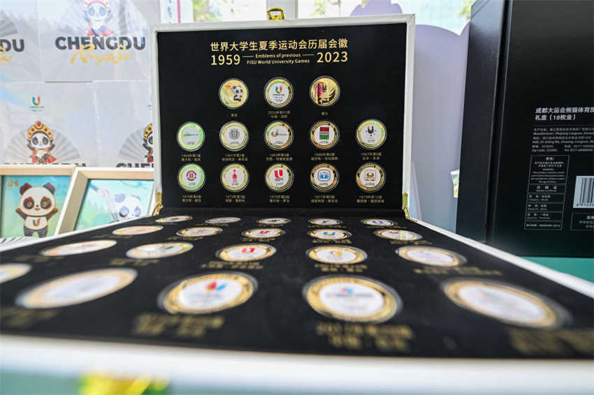 Lembran?as de Rongbao se esvaem das prateleiras em Chengdu