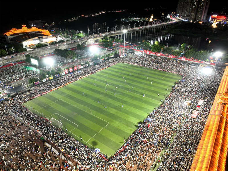 Super Liga da Vila inspira paix?o pela vida