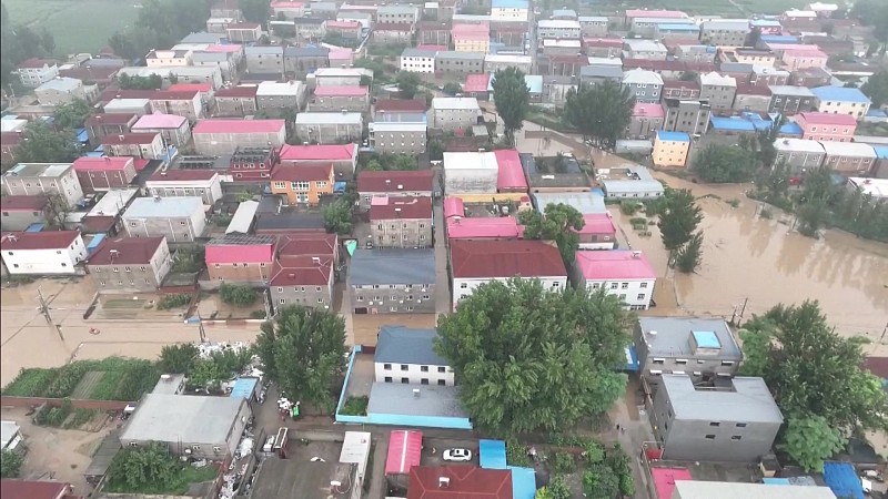 Mais de 133.000 locais s?o afetados por inunda??es em Zhuozhou, no norte da China