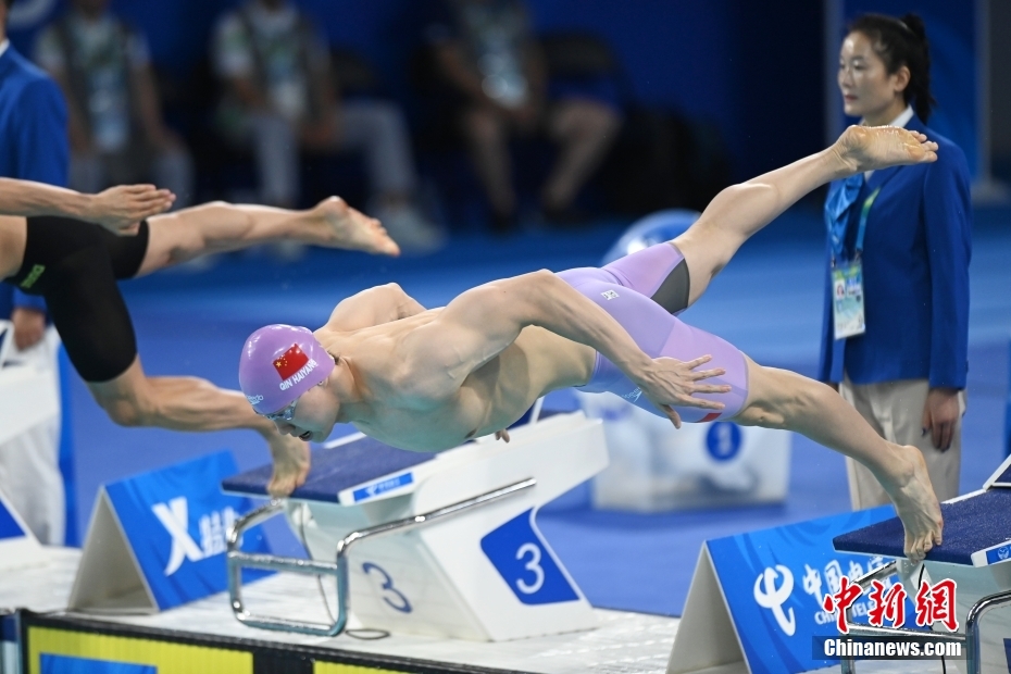 Universíade de Chengdu: Qin Haiyang conquista medalha de ouro em 100m peito masculino