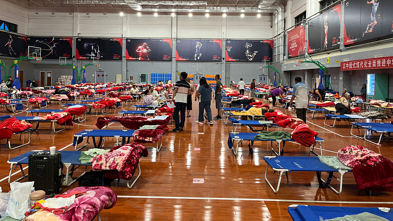 Trabalhos de resgate continuam após a maior precipita??o de Beijing em 140 anos